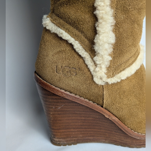 UGG Australia Aubrie Tan Suede Wood Wedge Heel Size 6 Winter Boots Women - Picture 3 of 11